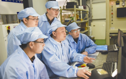 江西重獎江風益糰隊(dui)1000萬