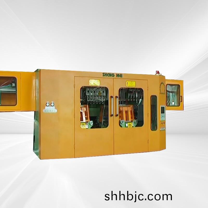 Double-mouth bottle blow molding machine