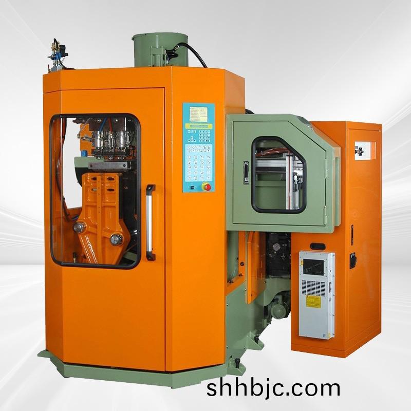 Single-station blow molding machine