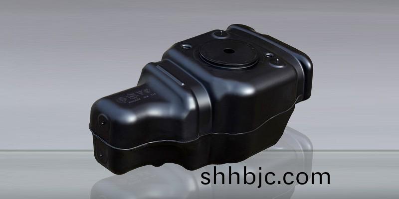 Automotive urea tank