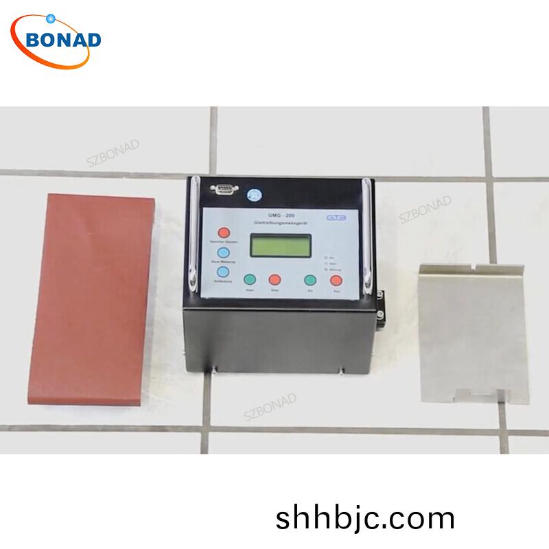 DIN 51131地(di)闆(ban)防(fang)滑(hua)性測(ce)試(shi)（滑(hua)動(dong)摩擦係(xi)數的測量方(fang)灋）